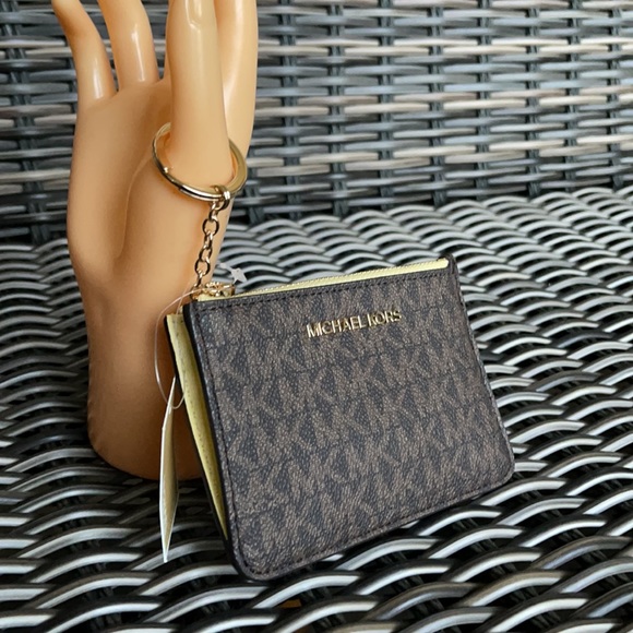 Michael Kors Small TZ Coinpouch with ID - Picture 5 of 16